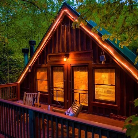 Cabin In A Gated Resort With Seasonal Resort Pool Пиджен Фордж Екстериор снимка