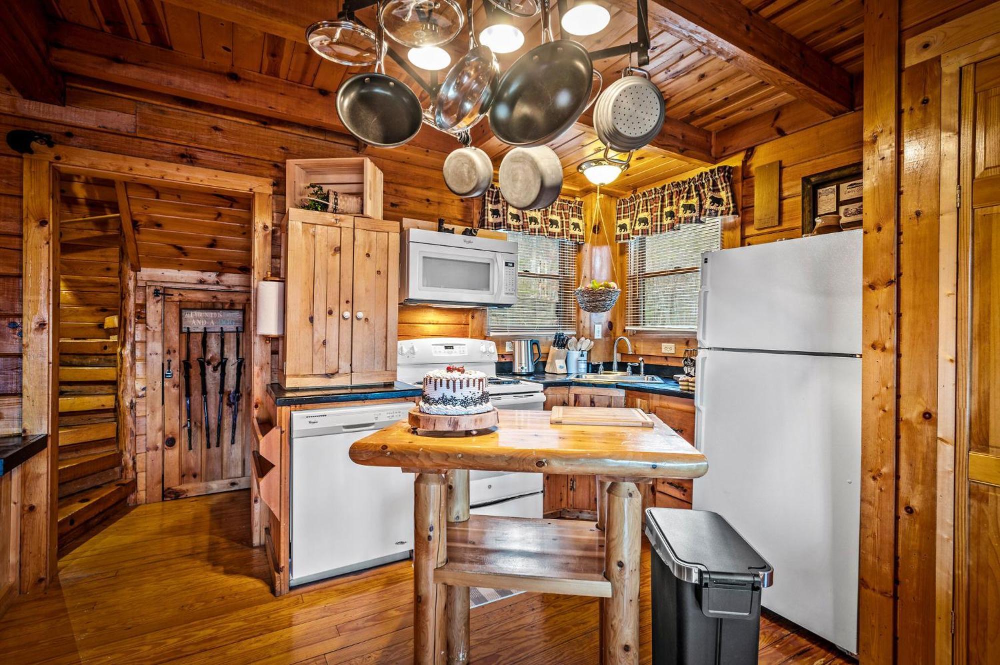 Cabin In A Gated Resort With Seasonal Resort Pool Пиджен Фордж Екстериор снимка