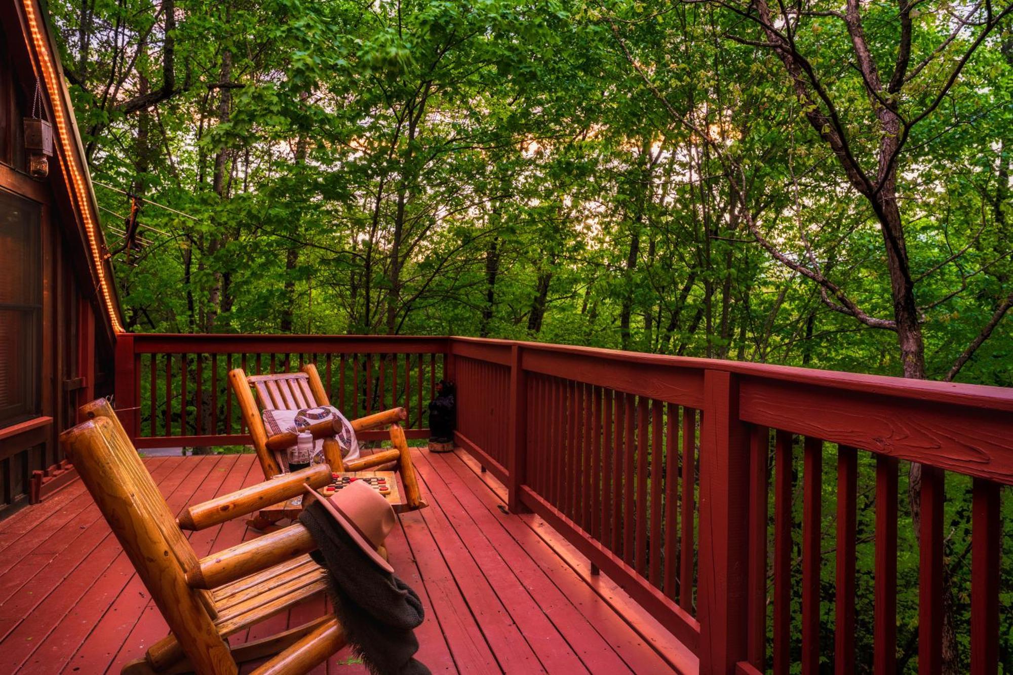 Cabin In A Gated Resort With Seasonal Resort Pool Пиджен Фордж Екстериор снимка