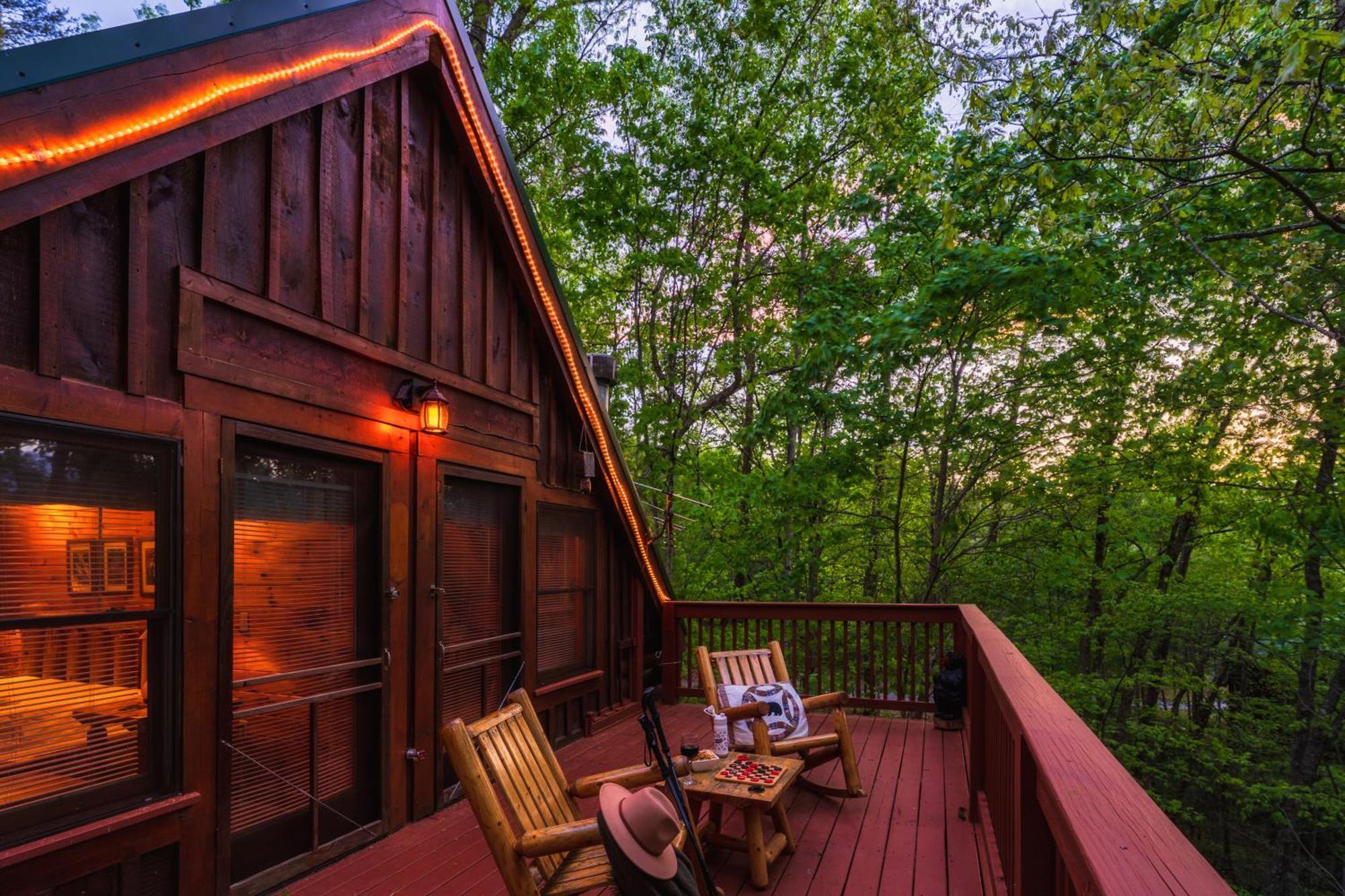 Cabin In A Gated Resort With Seasonal Resort Pool Пиджен Фордж Екстериор снимка